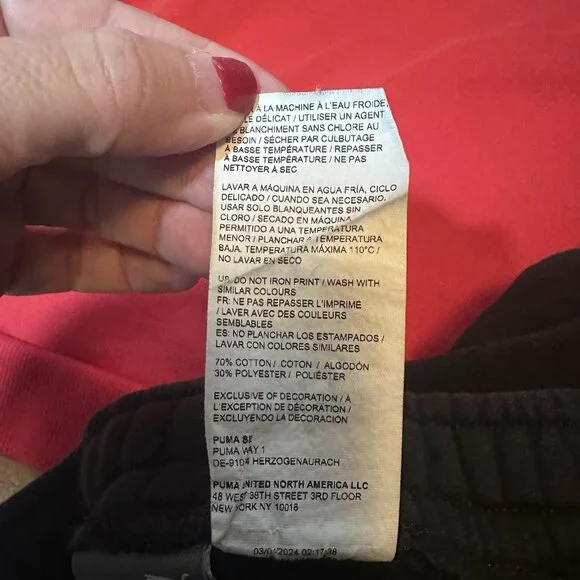 Puma Sweatshirt And Pants Set Boys Size XS (5/6) Red Hoodie & Black Joggers - Picture 11 of 11